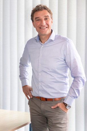 Markus Haider | Business Unit Manager Cleanroom intralogistics Markus Haider | Business Unit Manager Cleanroom intralogistics